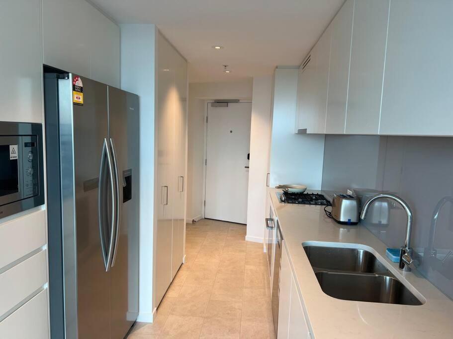 Amazing Views 60Th Level Skytower 3 Bedrooms Brisbane Bagian luar foto